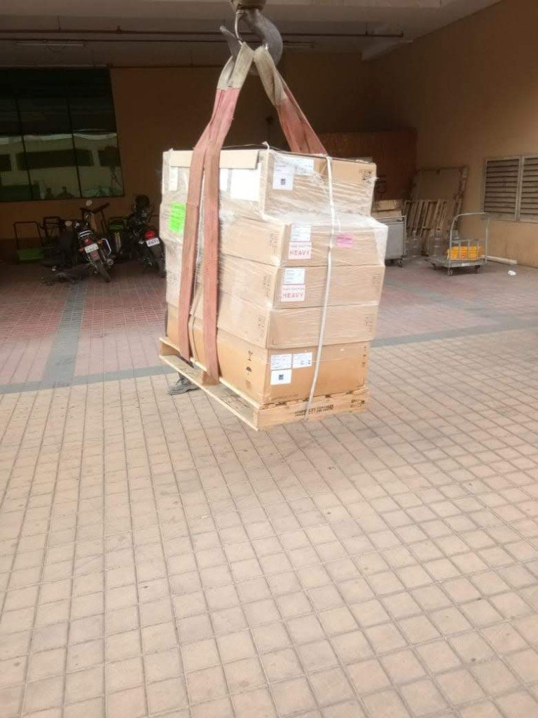 ALS Express heavy cargo lift on pallet